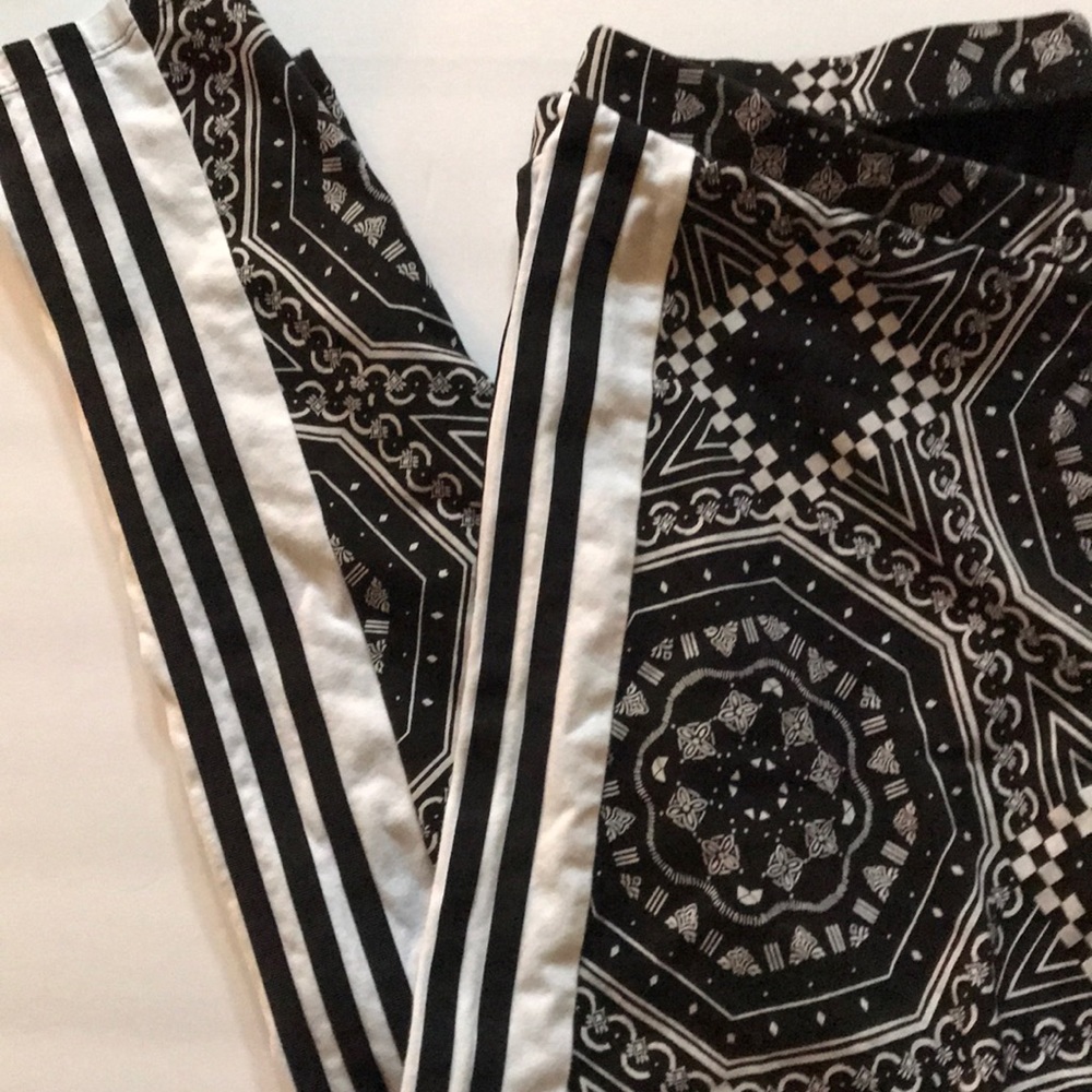 Adidas leggings - like new